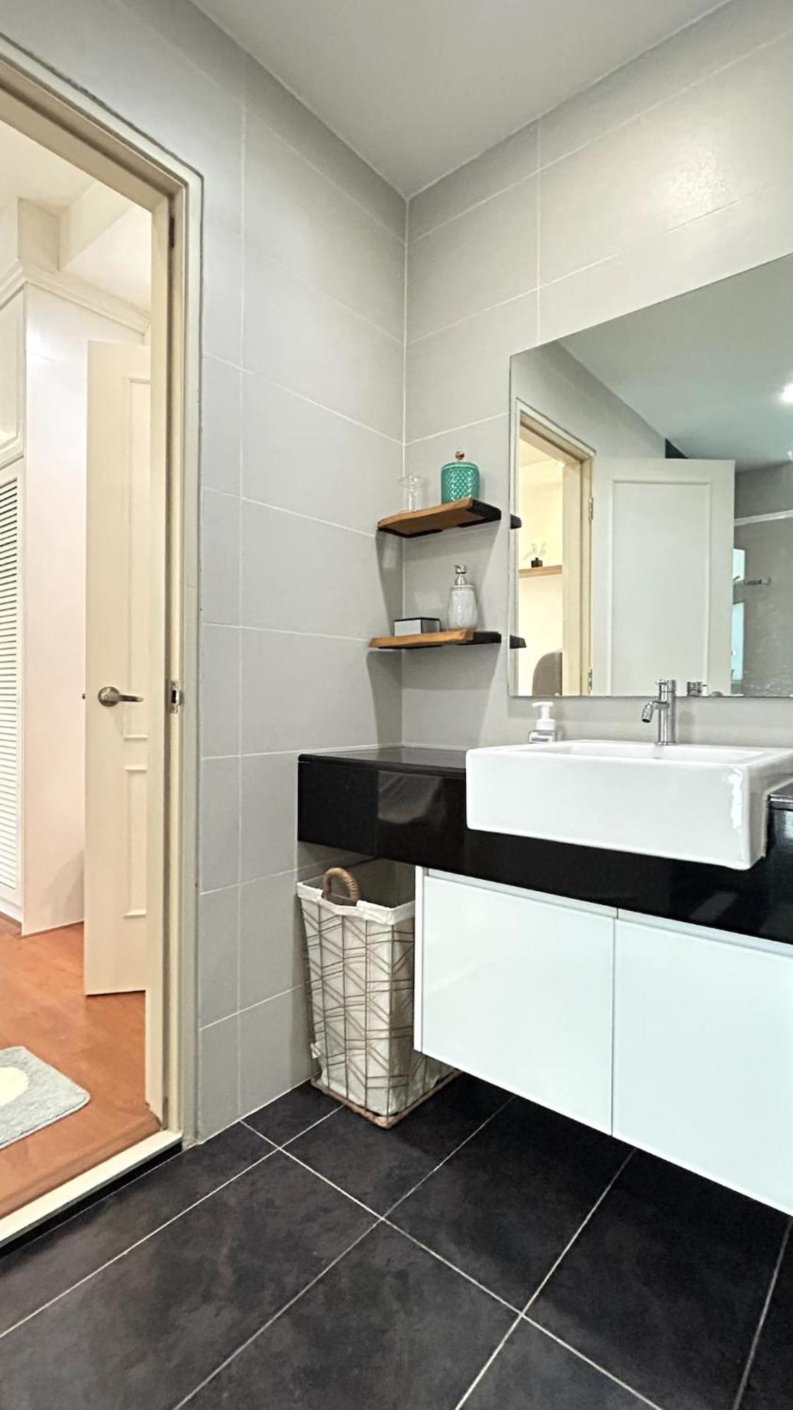 Entire Furnished Unit At Kuala Lumpur